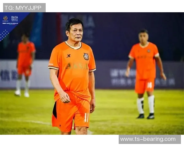 香港足球明星队首发阵容揭晓球迷期待精彩表现与胜利之路